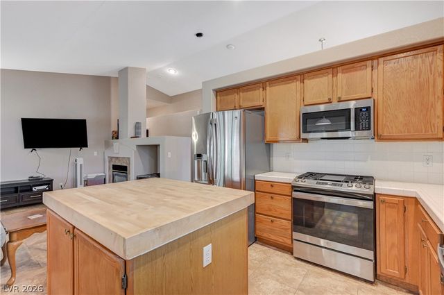 6156 Osaka Court, Las Vegas, NV 89110