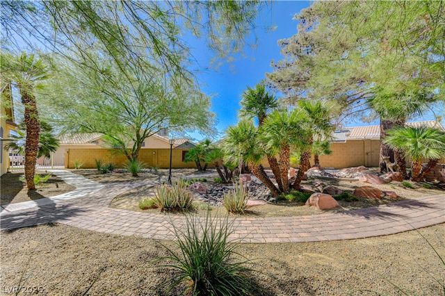 6156 Osaka Court, Las Vegas, NV 89110