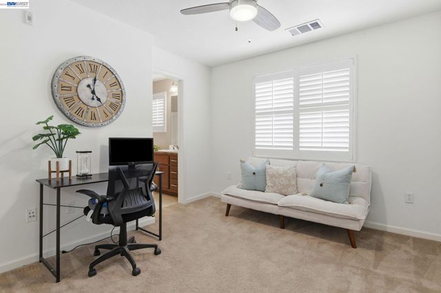 152 Heligan Lane 15, Livermore, CA 94551