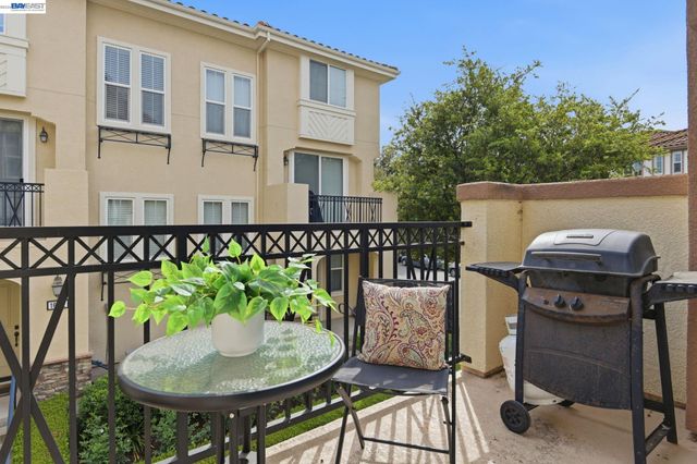 152 Heligan Lane 15, Livermore, CA 94551