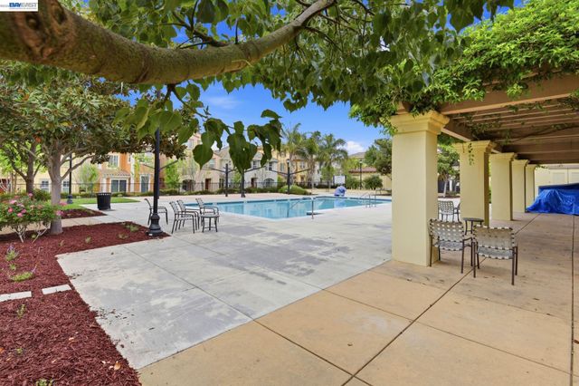 152 Heligan Lane 15, Livermore, CA 94551