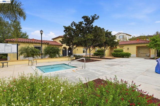 152 Heligan Lane 15, Livermore, CA 94551