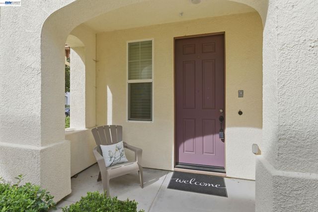 152 Heligan Lane 15, Livermore, CA 94551