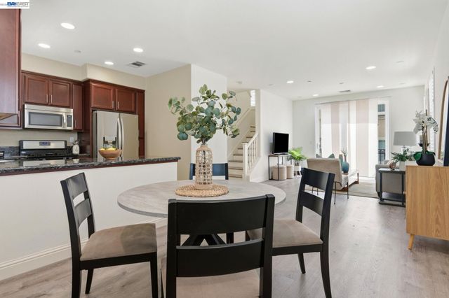 152 Heligan Lane 15, Livermore, CA 94551