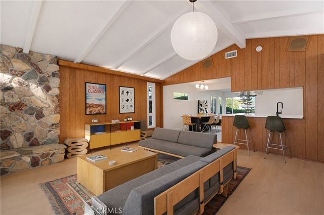 11623 S Dehn, Inglewood, CA 90303