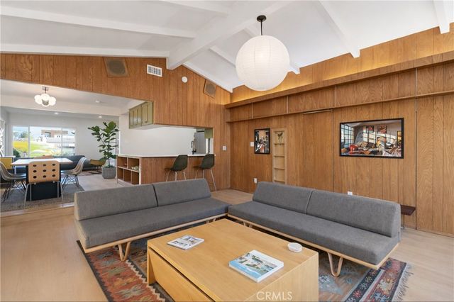 11623 S Dehn, Inglewood, CA 90303