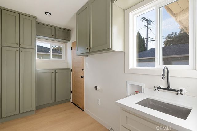 11623 S Dehn, Inglewood, CA 90303