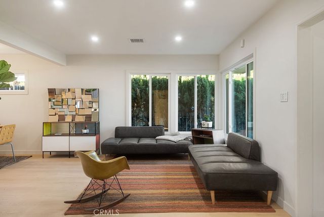 11623 S Dehn, Inglewood, CA 90303