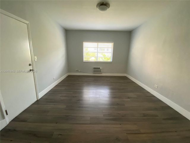 1005 Pennsylvania Ave 10, Miami Beach, FL 33139