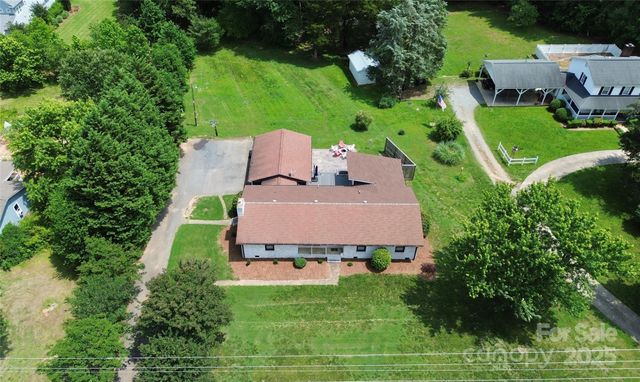 9808 Washam Potts Road, Cornelius, NC 28031