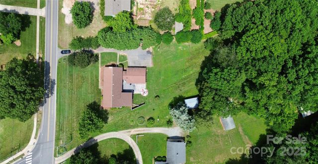 9808 Washam Potts Road, Cornelius, NC 28031