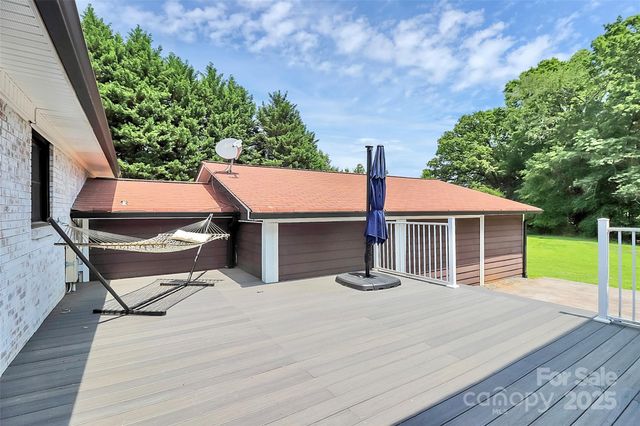 9808 Washam Potts Road, Cornelius, NC 28031