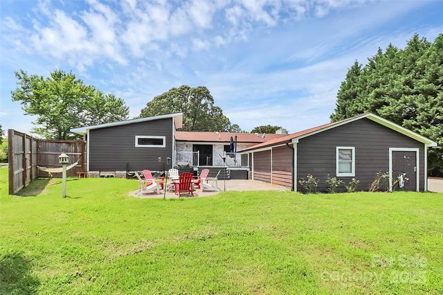 9808 Washam Potts Road, Cornelius, NC 28031