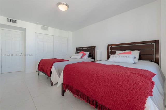 3800 S Ocean Dr 1716, Hollywood, FL 33019