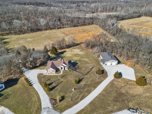 113 Bridlespur Court, Hawk Point, MO 63349