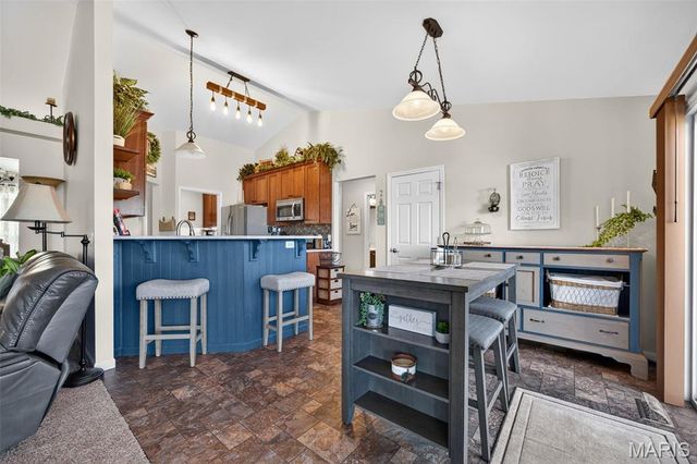 113 Bridlespur Court, Hawk Point, MO 63349