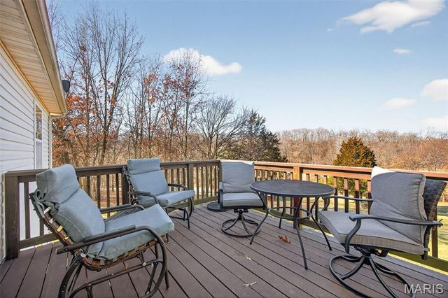 113 Bridlespur Court, Hawk Point, MO 63349