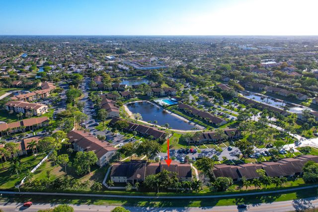 702 Sunny Pine Way Unit B1, Greenacres, FL 33415