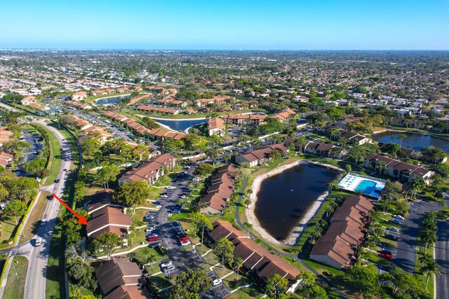 702 Sunny Pine Way Unit B1, Greenacres, FL 33415