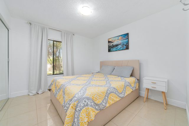 702 Sunny Pine Way Unit B1, Greenacres, FL 33415