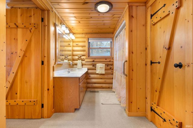 24205 County Road 126 Road, Goshen, IN 46526