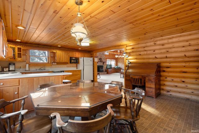 24205 County Road 126 Road, Goshen, IN 46526