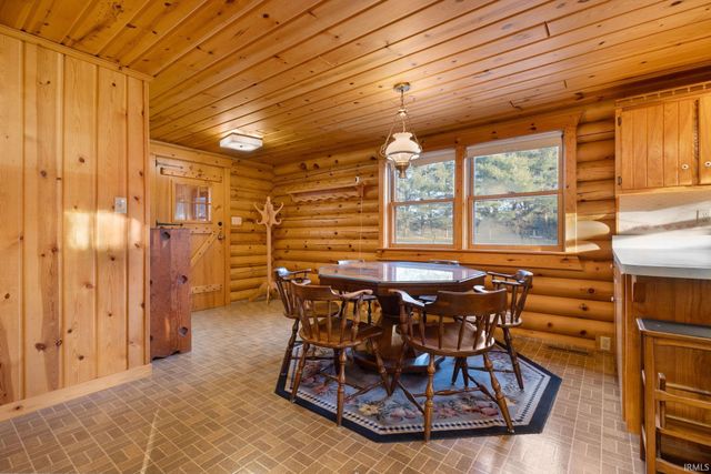 24205 County Road 126 Road, Goshen, IN 46526