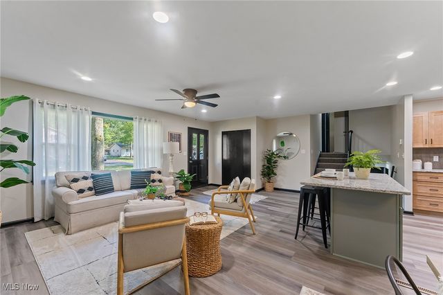 3913 Claridge Drive, Austintown, OH 44511