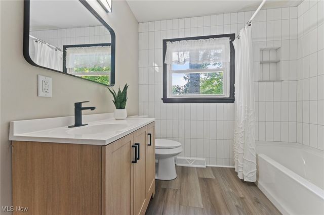 3913 Claridge Drive, Austintown, OH 44511