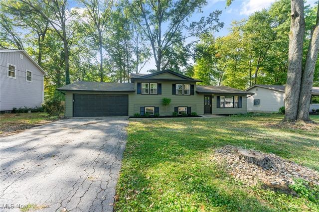 3913 Claridge Drive, Austintown, OH 44511