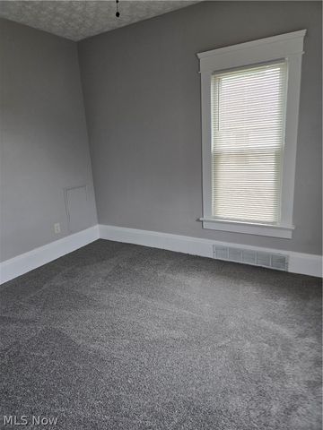 504 Jefferson Avenue, Barberton, OH 44203