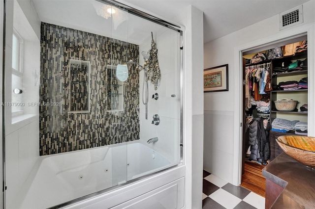 1212 SE 2nd Ct 301, Fort Lauderdale, FL 33301