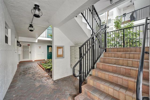 1212 SE 2nd Ct 301, Fort Lauderdale, FL 33301