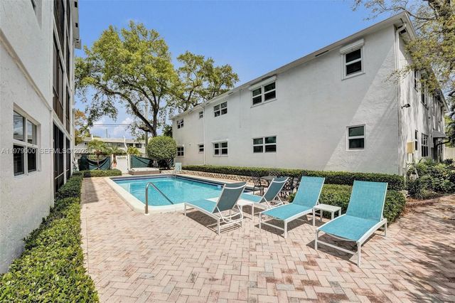 1212 SE 2nd Ct 301, Fort Lauderdale, FL 33301