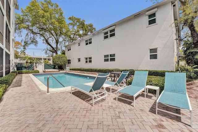 1212 SE 2nd Ct 301, Fort Lauderdale, FL 33301