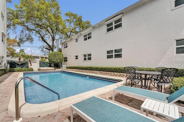 1212 SE 2nd Ct 301, Fort Lauderdale, FL 33301