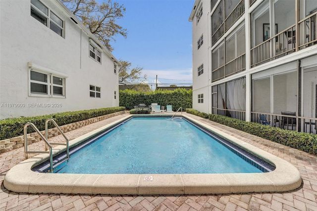 1212 SE 2nd Ct 301, Fort Lauderdale, FL 33301