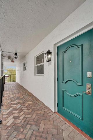 1212 SE 2nd Ct 301, Fort Lauderdale, FL 33301