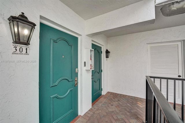 1212 SE 2nd Ct 301, Fort Lauderdale, FL 33301