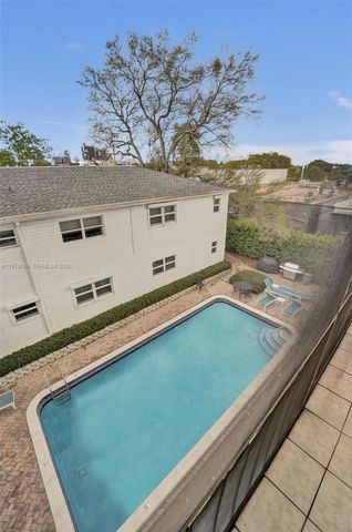 1212 SE 2nd Ct 301, Fort Lauderdale, FL 33301