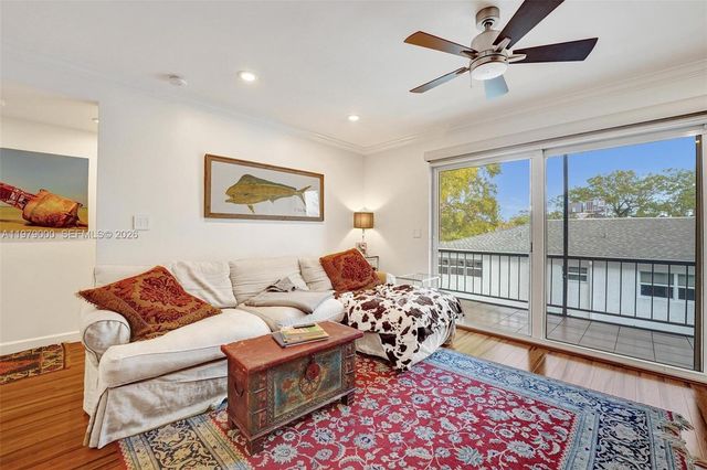 1212 SE 2nd Ct 301, Fort Lauderdale, FL 33301