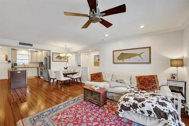 1212 SE 2nd Ct 301, Fort Lauderdale, FL 33301