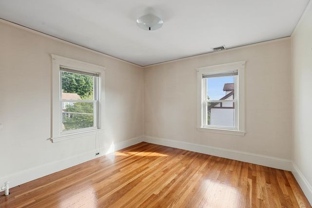 158 Common St, Watertown, MA 02472