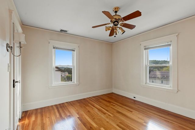 158 Common St, Watertown, MA 02472
