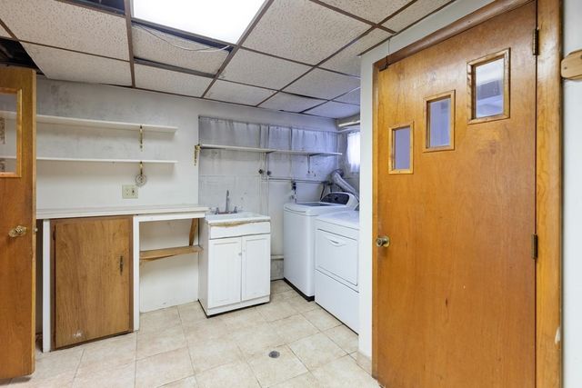 158 Common St, Watertown, MA 02472
