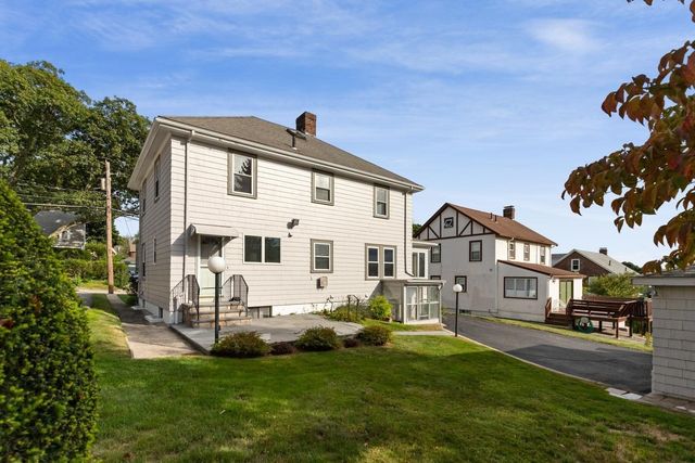 158 Common St, Watertown, MA 02472