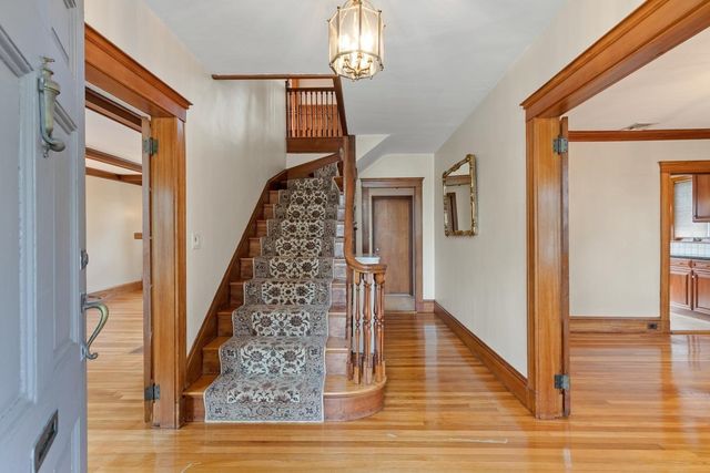 158 Common St, Watertown, MA 02472