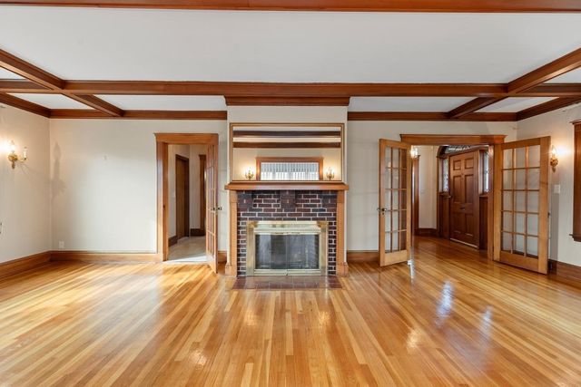 158 Common St, Watertown, MA 02472