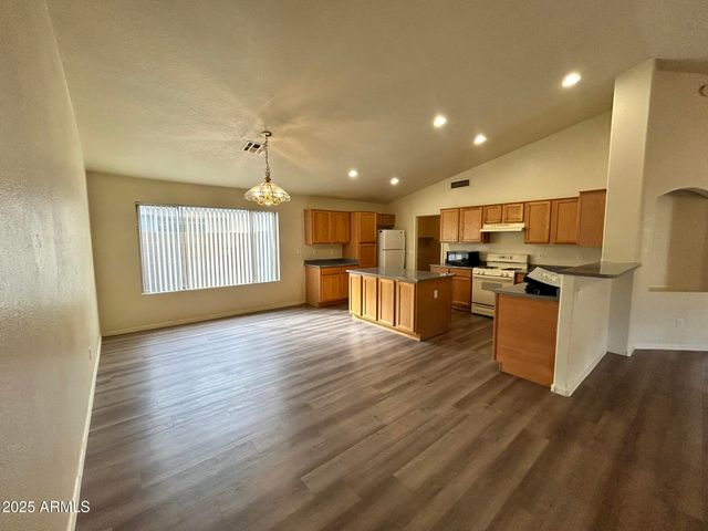 10857 E WIER Avenue, Mesa, AZ 85208