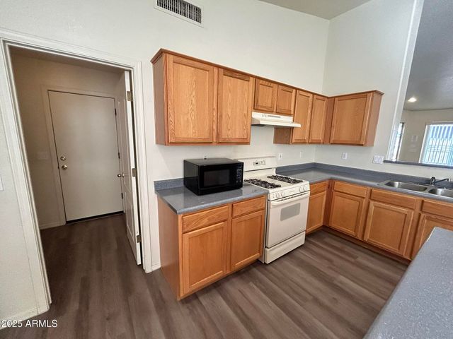 10857 E WIER Avenue, Mesa, AZ 85208